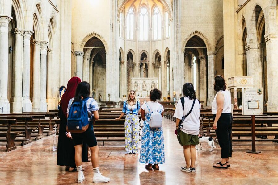 Naples: Old Town and Veiled Christ Tour - Pace, language, and a few things to watch