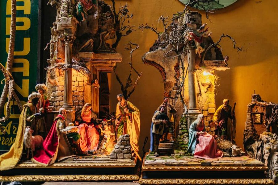Naples: Old Town Guided Walking Tour - Naples Cathedral and the Story of San Gennaro