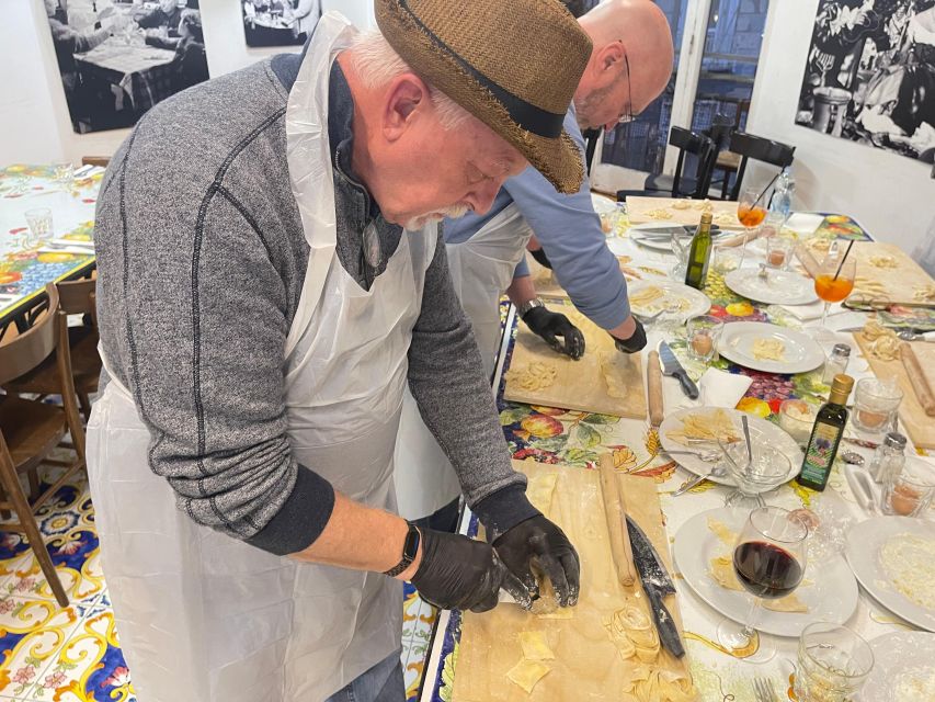Naples: Pasta Cooking Class with Tiramisù and a Drink - Key details before you book