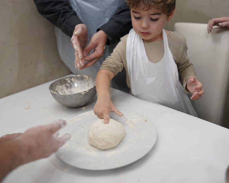 Naples: Pizza-Making Workshop with Drink and Appetizer - The Neapolitan oven and your finished pizza