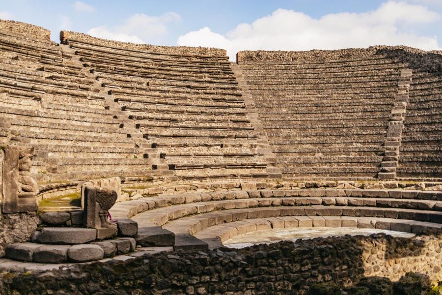 Naples: Pompeii and Mt. Vesuvius with Lunch and Wine Tasting - Mount Vesuvius: crater walk or Valley of Hell
