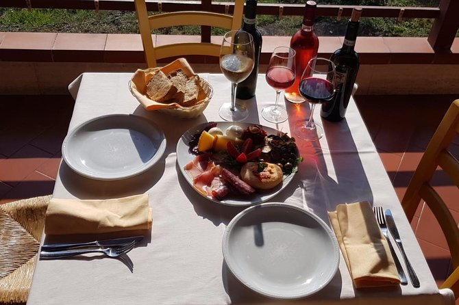 Naples: Pompeii & Mt Vesuvius All-Inclusive Small Group w/ Lunch - The road up Mount Vesuvius