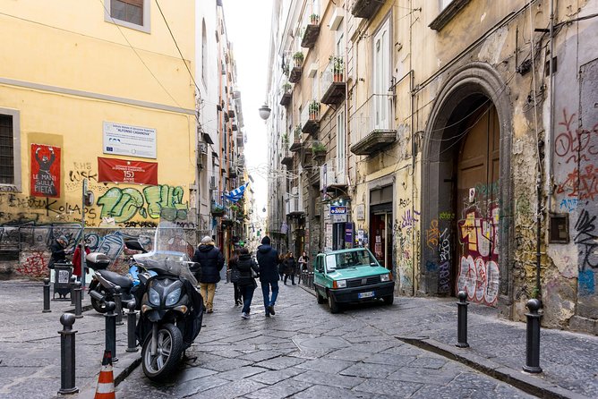 Naples Private Tour - Highlights and Hidden Gems with Local - Bay views, Mount Vesuvius, and a quieter finish