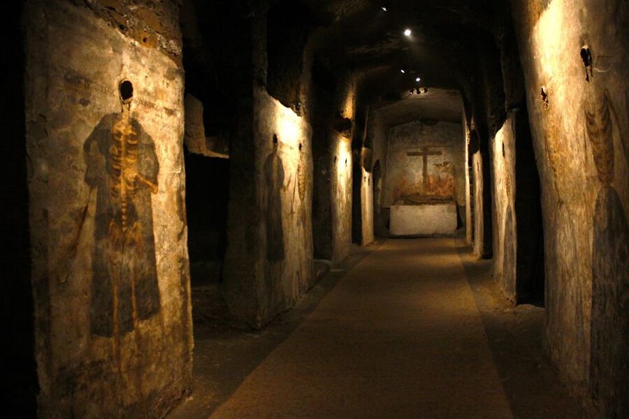 Naples: San Gaudioso Catacombs Guided Tour - The early Christian art beneath the basilica