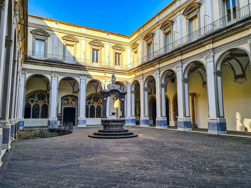 Naples: San Lorenzo Maggiore and Neapolis Sotterrata Ticket - The Cloister and Chapter Hall