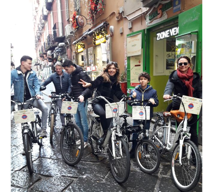 Naples: Sightseeing Tour by E-Bike - Thirty minutes along Lungomare Caracciolo