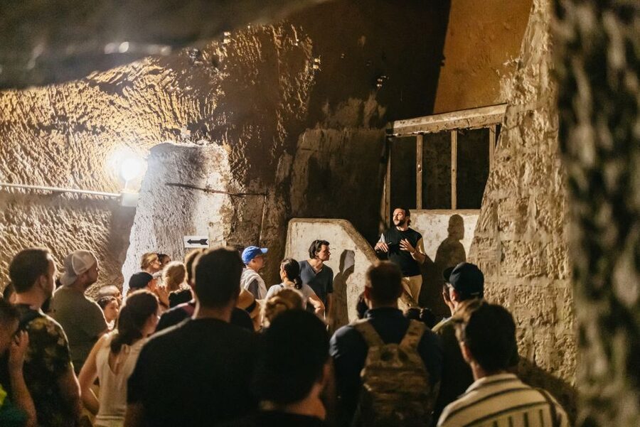 Naples: Spanish Quarters Underground Guided Tour - Practical tips for a smoother visit