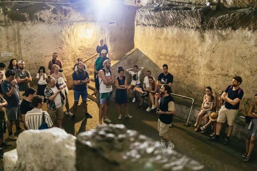 Naples: Spanish Quarters Underground Guided Tour - Narrow corridors, stairs, and the optional squeeze