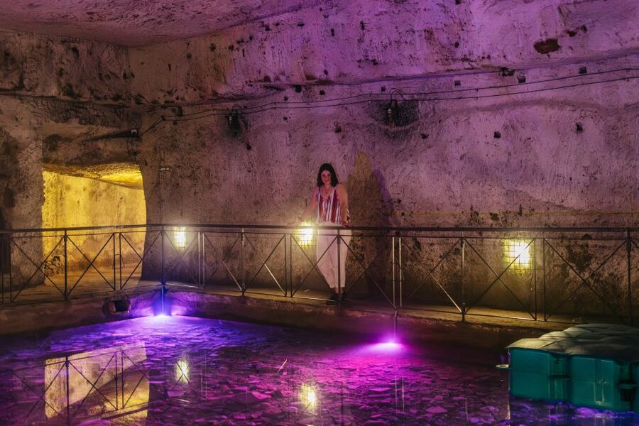 Naples: The Bourbon Tunnel Guided Tour with Entrance Ticket - World War II messages and the human side of the tunnel
