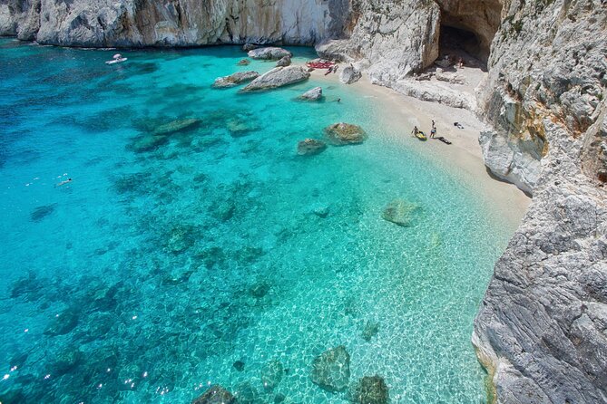One day guided boat tour along the Baunei coast. - Piscine di Venere: a quick turquoise-water stop