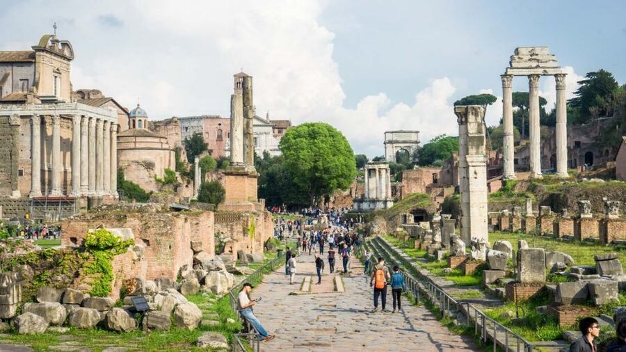 Palatine Hill and Roman Forum Tour with Fast-Track Entrance - Walking into the Roman Forum
