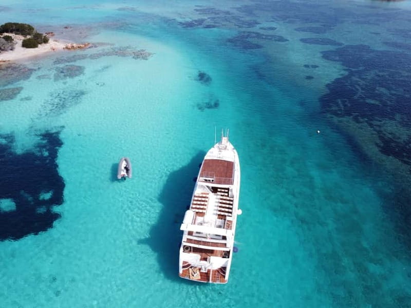 Palau: La Maddalena Archipelago Comfort Boat Tour with Stops - Why this boat tour works well