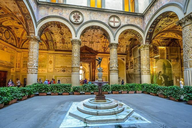 Palazzo Vecchio guided experience with entrance ticket - Why Palazzo Vecchio deserves your time