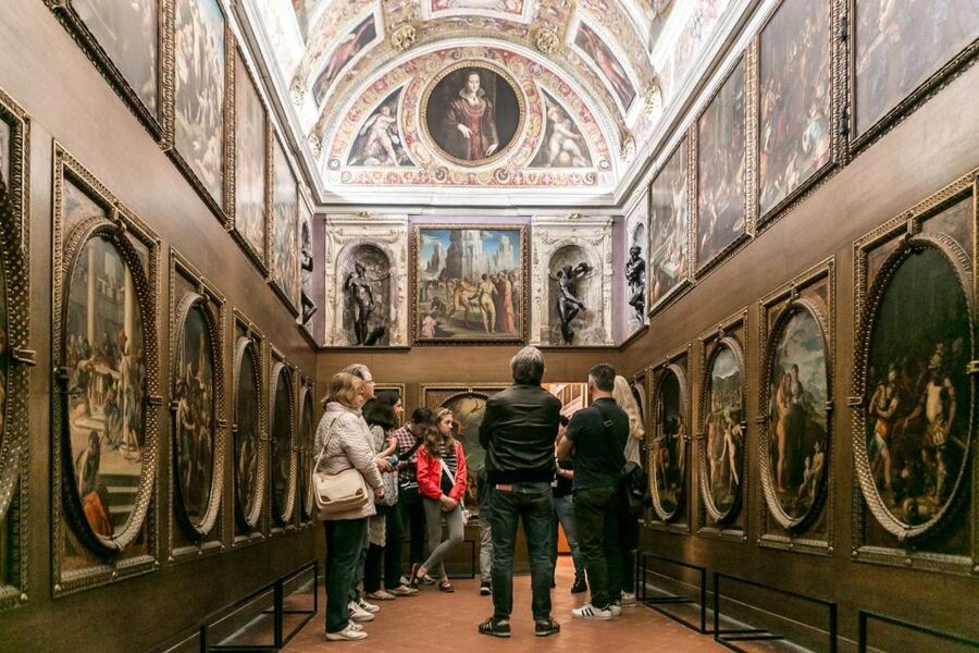 Palazzo Vecchio: Skip-the-Line Entry and Secret Passage Tour - Key Details Before You Book