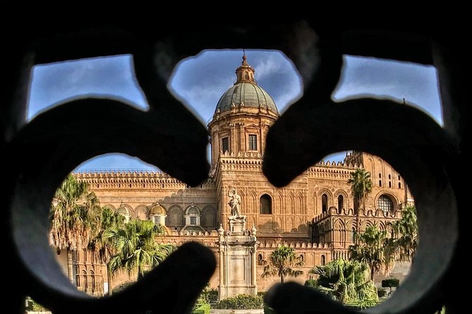 Palermo No Mafia walking tour: discover the Anti-mafia culture in Sicily - The cathedral and the question of the Church