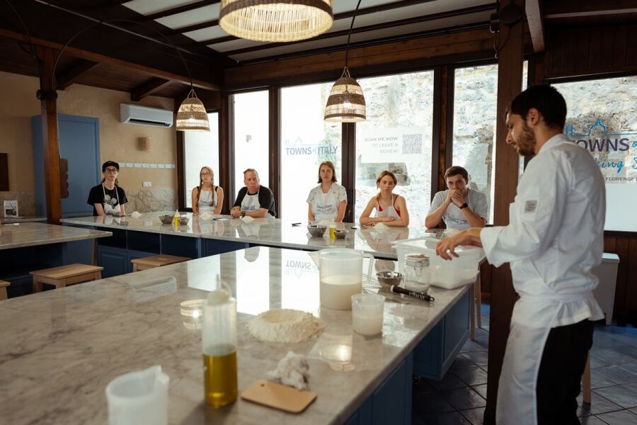 Palermo: Pizza and Gelato Cooking Class with Dinner and Wine - Toppings, baking, and the waiting period