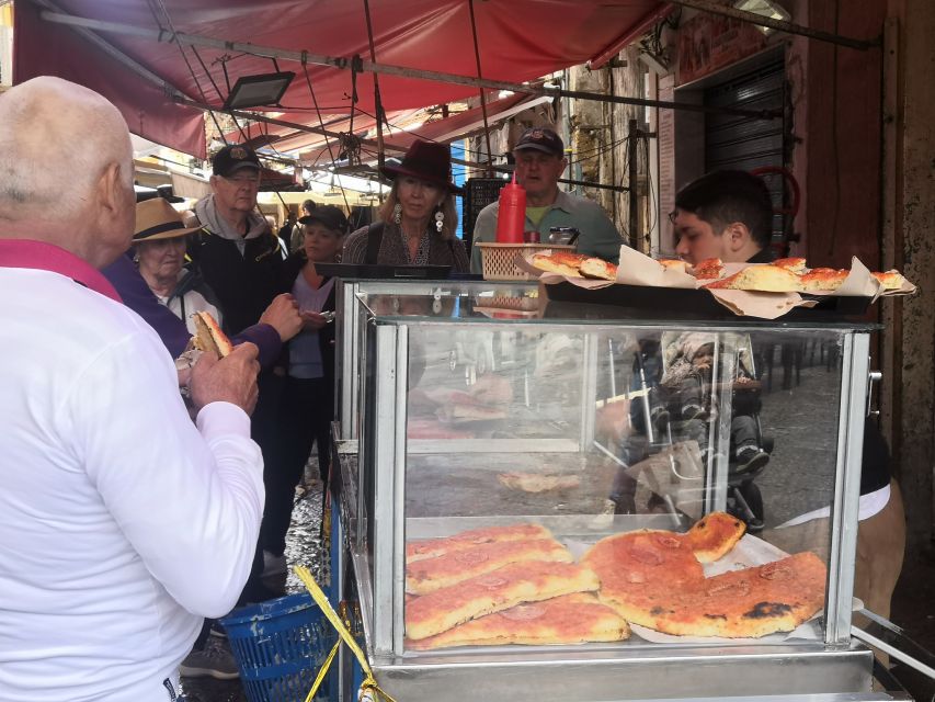 Palermo: Street Food Walking Tour with Local Guide & Tasting - How much food do you receive?