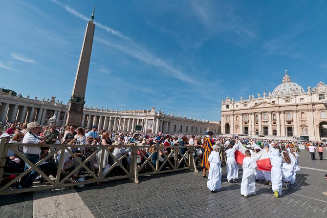 Papal Audience with Pope Leo XIV and Expert Local Guide - Outdoor weather and indoor changes