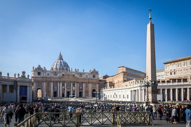 Papal Audience with Pope Leo XIV and Expert Local Guide - Group size, language, and physical demands