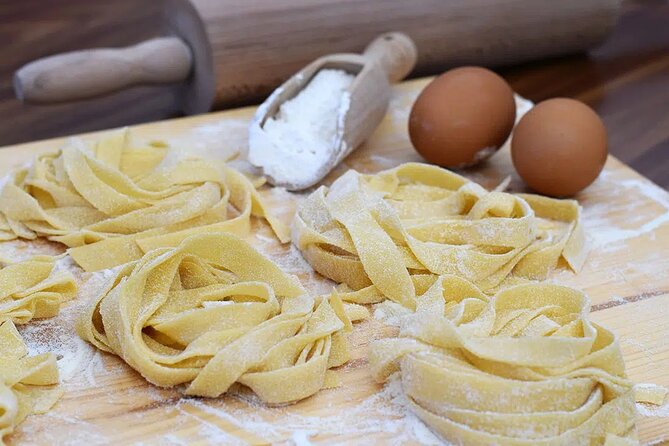 Pasta and Pizza Master Class with Pick Up in Sorrento - Lunch at about 1:30 pm