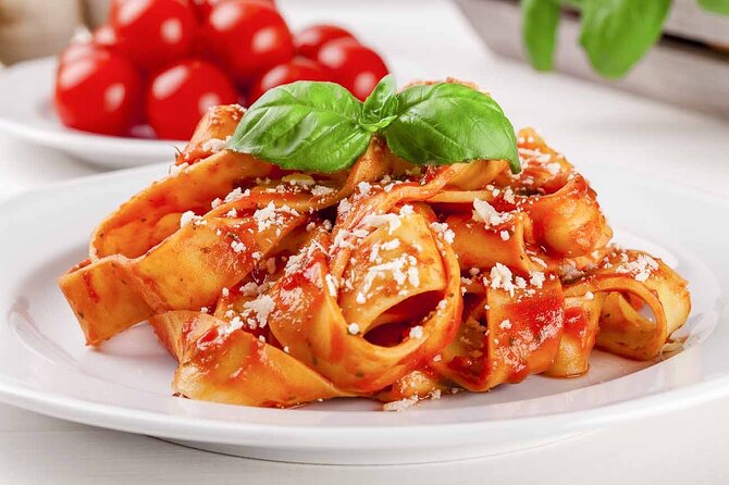 Pasta Cooking Class in Rome - Fettuccine Class in Piazza Navona - How the nearby sights fit around the class
