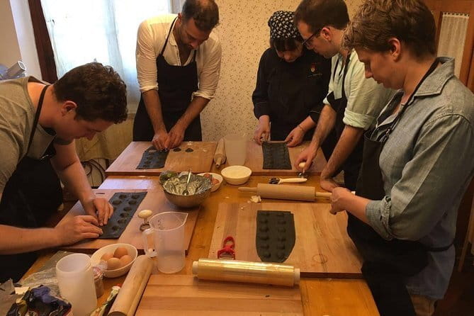 Pasta Cooking Class: Mastering Nonna's Recipes - The chefs make or break the evening