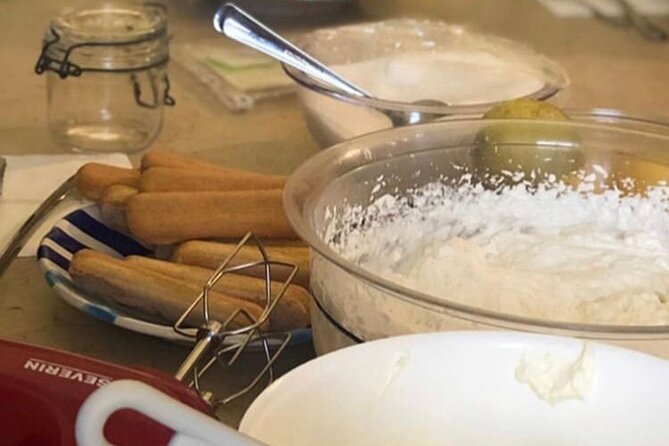 Pasta & Traditional Sorrento Cuisine with Pickup - 100% Hands On - Making Montanara fried pizza