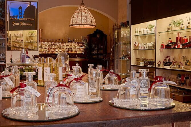 Perfume Masterclass in Florence: Make your Own Personal Fragrance - Entering Florence’s old Antica Erboristeria San Simone