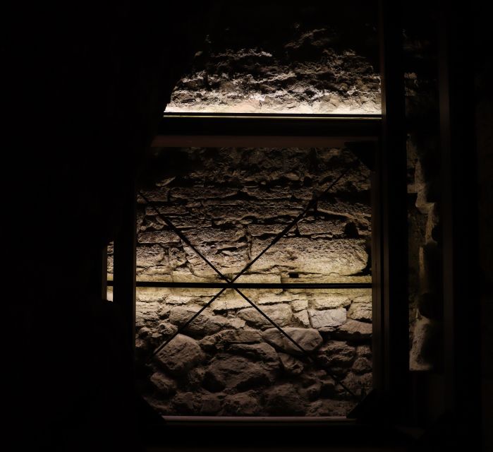 Perugia: Entry Ticket and Guided Tour of Perugia Underground - Etruscan foundations and impressive construction