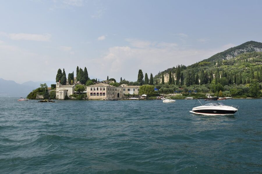 Peschiera: Half-Day Lake Garda Cruise with Lunch - Should you book the Peschiera Lake Garda cruise?