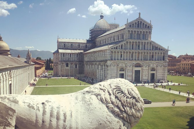 Pisa all inclusive: Baptistery, Cathedral and Leaning Tower guided tour - Piazza del Duomo sets the scene
