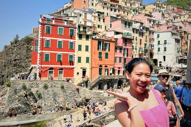 Pisa and Cinque Terre Day Trip from Florence in a Small Group - What the tour leader really does