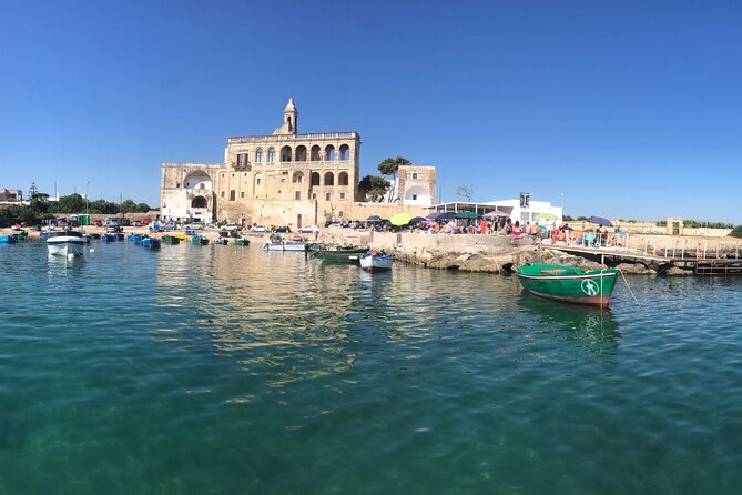 Polignano a Mare boat tour emotions, caves, diving and appetizers - Leaving from San Vito and getting organized