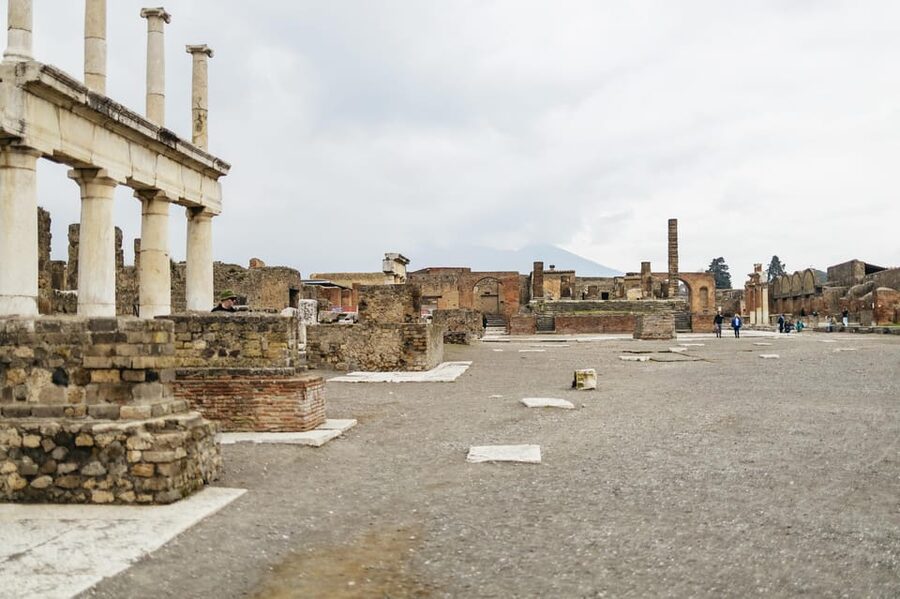 Pompeii: Afternoon to Sunset Guided Tour with Ticket - Meeting at Ristorante Bar Sgambati