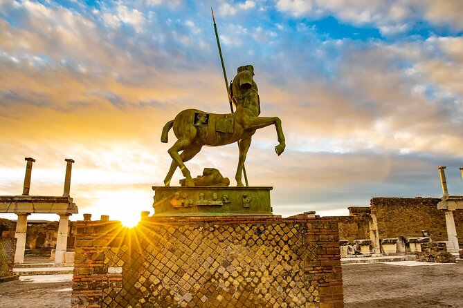 Pompeii, Amalfi Coast and Positano Day Trip from Rome - Pompeii in two hours: a powerful but edited visit