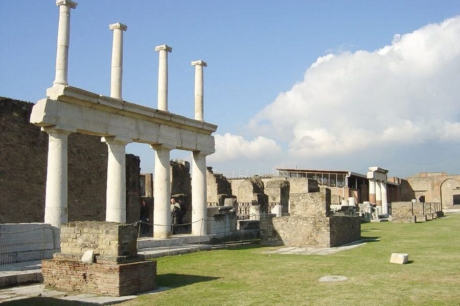 Pompeii and Vesuvius Full-Day Tour from Amalfi Coast - Key points to know before booking