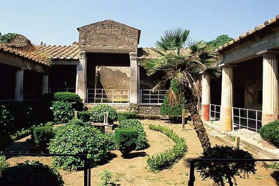 Pompeii and Vesuvius Full-Day Tour from Amalfi Coast - Why this Pompeii and Vesuvius pairing works