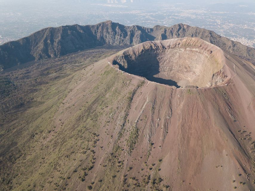 Pompeii: Day Tour of Pompeii and Vesuvius with Bus Transfer - Starting at Pompeii Scavi station