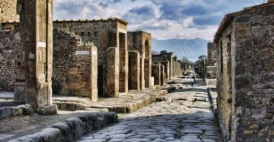 Pompeii: Day Tour of Pompeii and Vesuvius with Bus Transfer