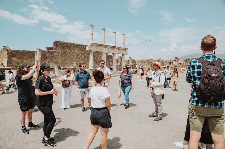 Pompeii: Entry Ticket and Guided Tour with an Archaeologist - Key points to know before you book
