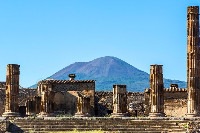 PompeiI Exclusive Tour with your Archaeologist in a Small Group - The first temples and Pompeii’s public center