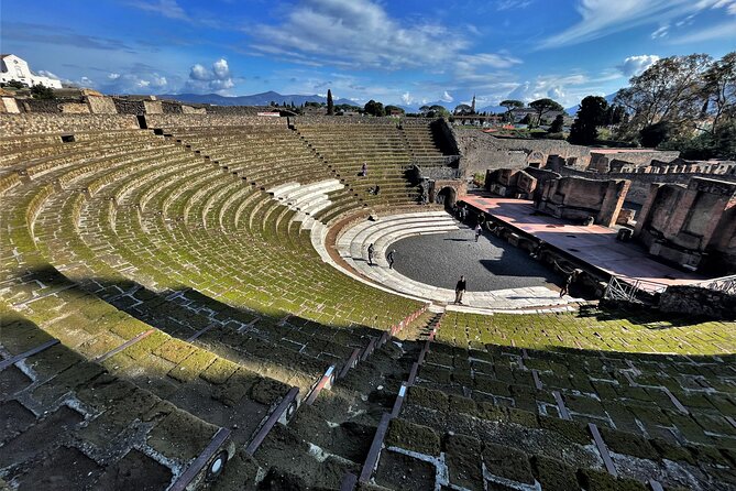 Pompeii Guided Tour from Naples with Skip-the-Line Entry - The return ride needs patience