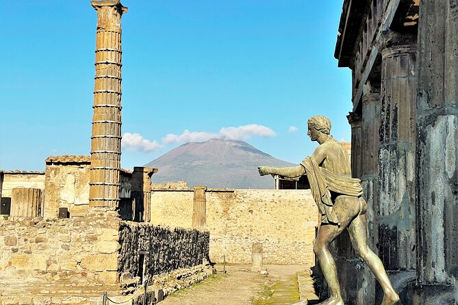 Pompeii Guided Tour from Naples with Skip-the-Line Entry - Meeting at the Ramada and riding to the ruins