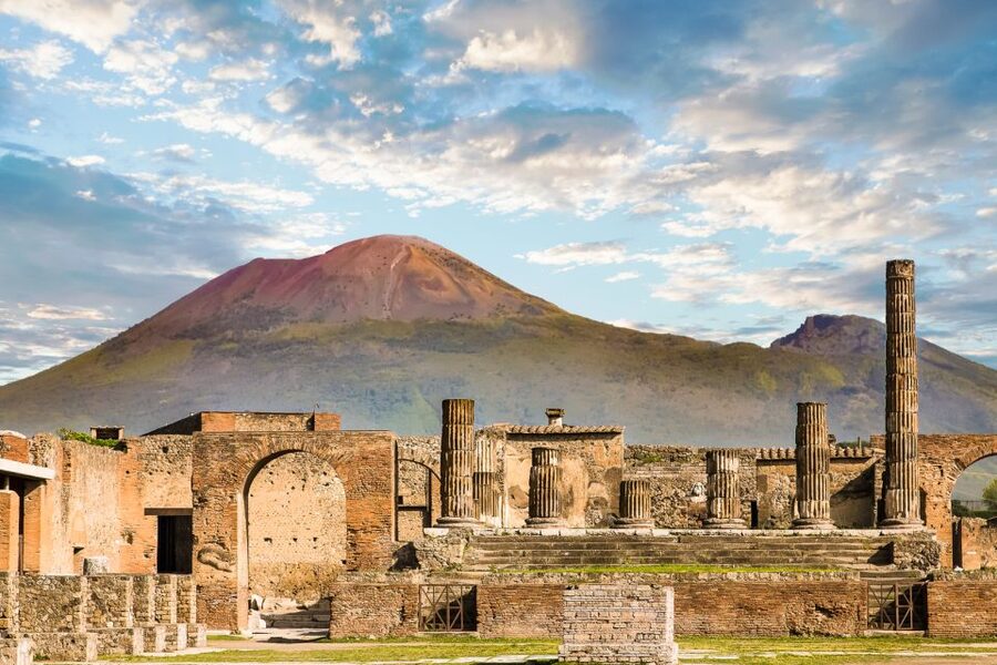 Pompeii: Guided Tour with Skip-the-Line Entry - The Forum, Basilica, and public Pompeii