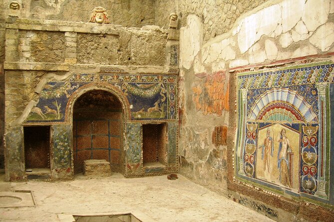Pompeii & Herculaneum Day Trip from Naples with Lunch - Herculaneum’s Preserved Homes and Mosaics