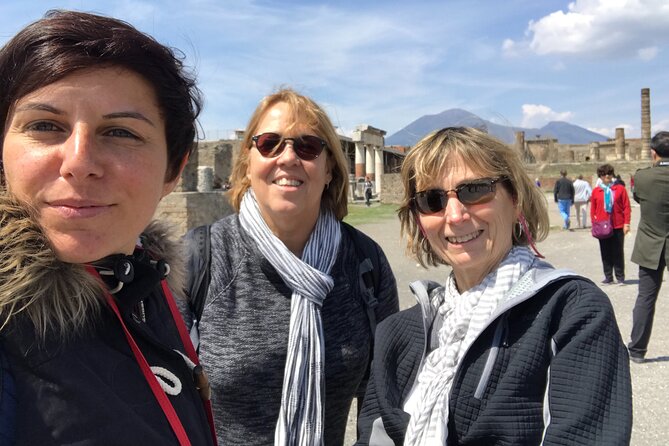 Pompeii Private Tour with an Archaeologist and Skip The Line - The Granaries and the casts of the eruption