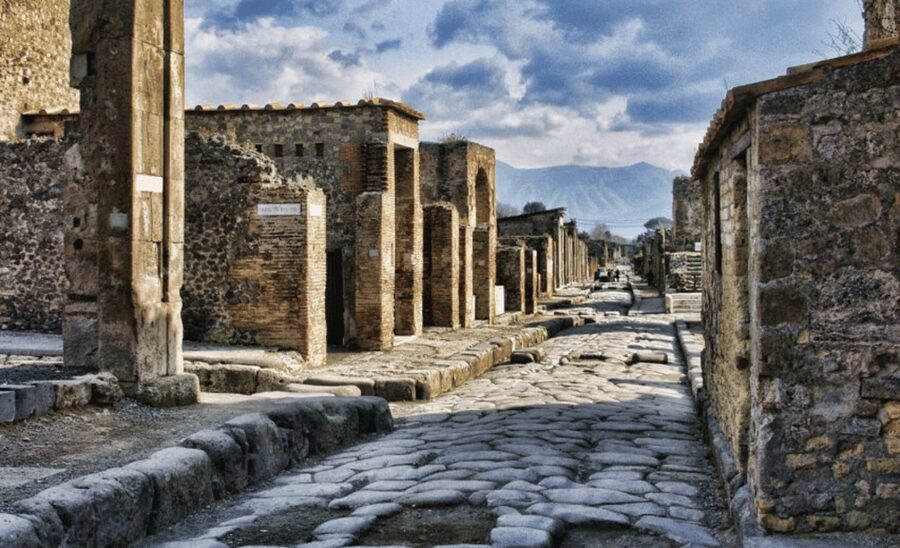 Pompeii: Skip-the-Line Entry Ticket with Audio Guide or Tour - What the two-hour visit actually covers