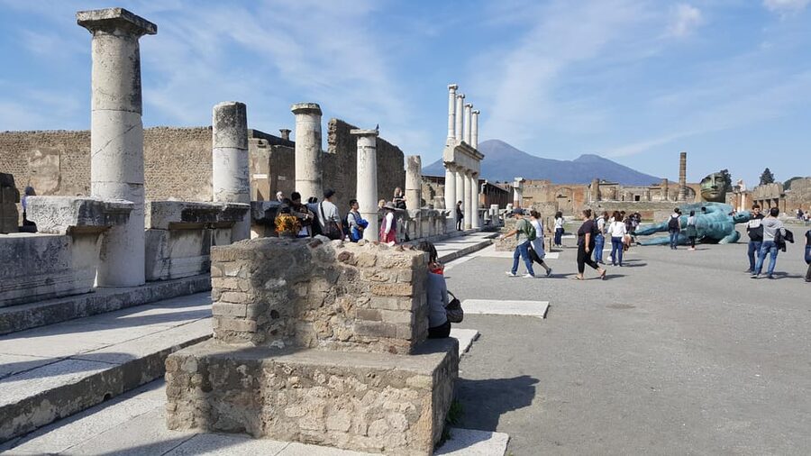 Pompeii: Skip-the-Line Tickets and Tour with Archaeologist - Timing, heat, and what to carry