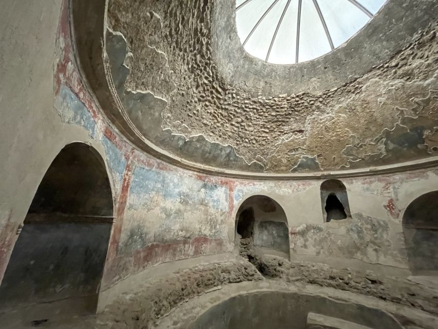 Pompeii: Small-Group Guided Tour with Skip-the-Line Ticket - The House of the Faun and private Roman life