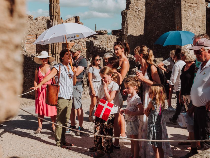 Pompeii: Small-Group Tour of Pompeii and Herculaneum - Key points at a glance